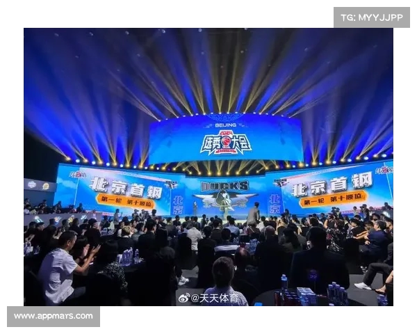 CBA选秀大会揭幕新星崛起 多支球队争夺未来篮球才俊 CBA选秀大会揭幕新星崛起 多支球队争夺未来篮球才俊